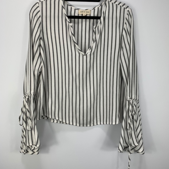 cloth & stone Tops - ANTHRO | CLOTH & STONE Long Sleeve Blouse Sz Small